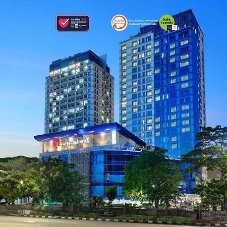 Swiss-Belhotel Mangga Besar Джакарта Екстериор снимка