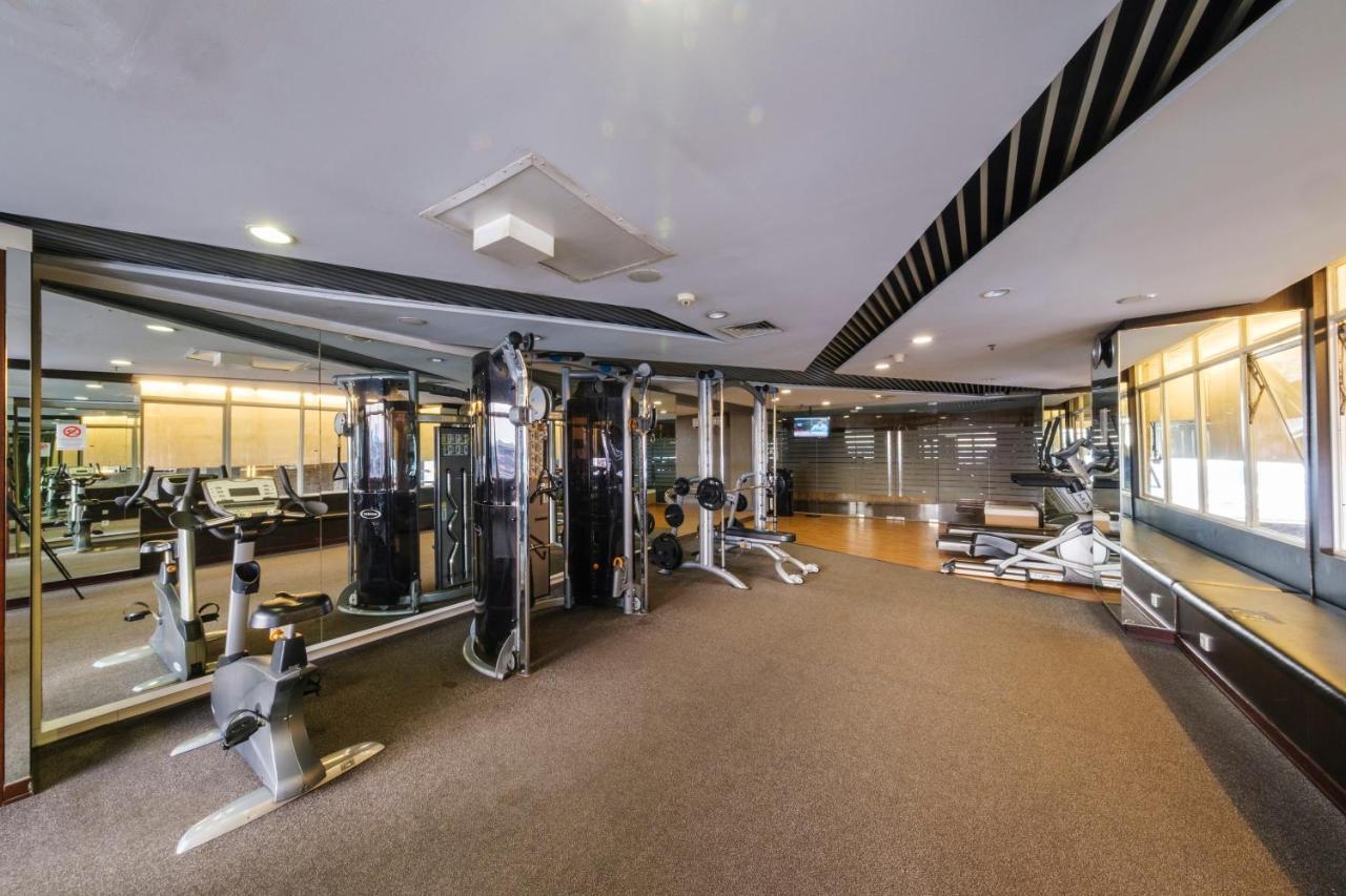 Swiss-Belhotel Mangga Besar Джакарта Екстериор снимка