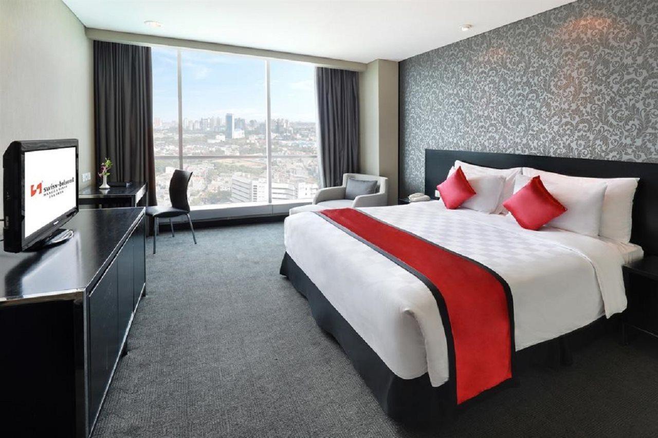 Swiss-Belhotel Mangga Besar Джакарта Екстериор снимка