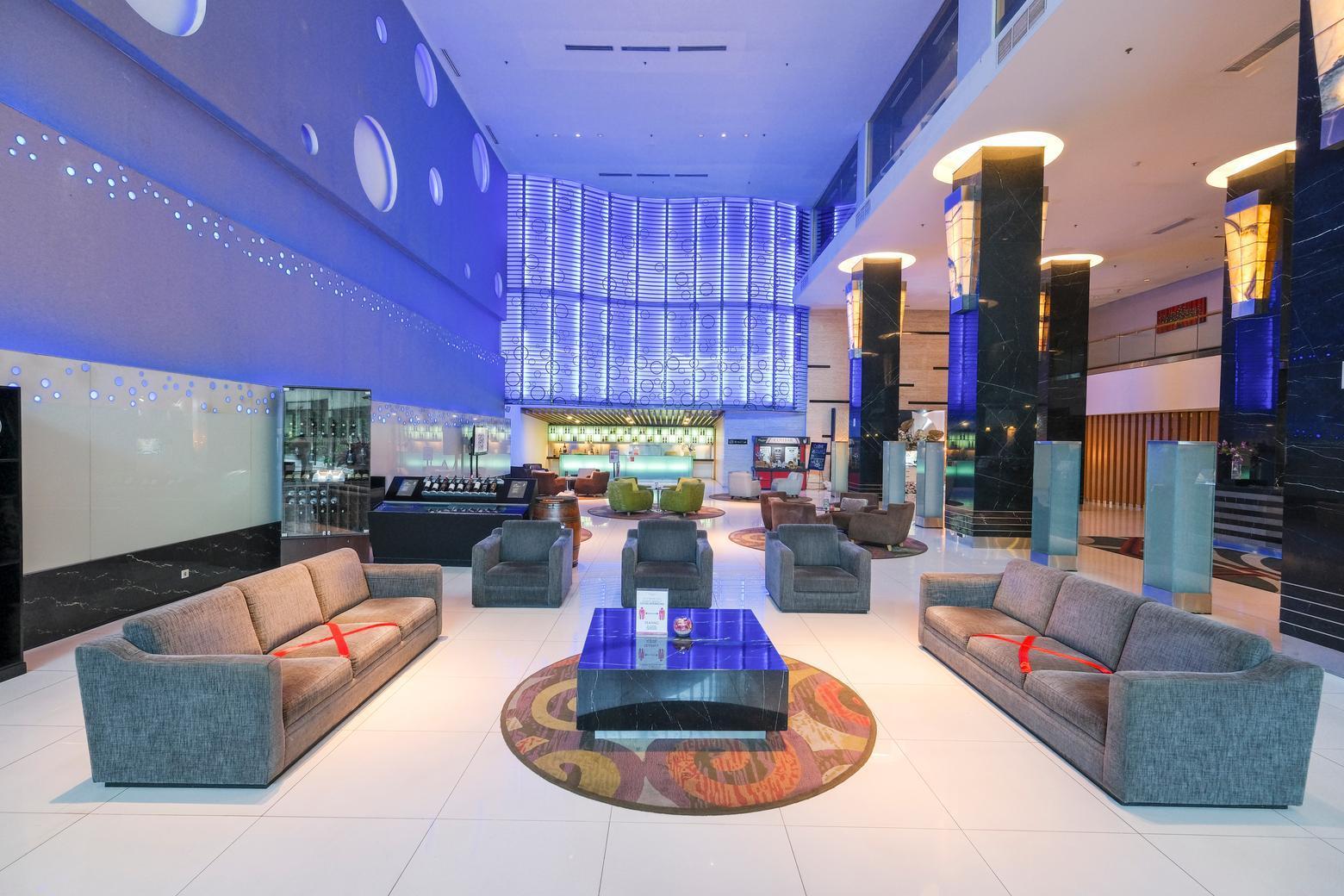 Swiss-Belhotel Mangga Besar Джакарта Екстериор снимка