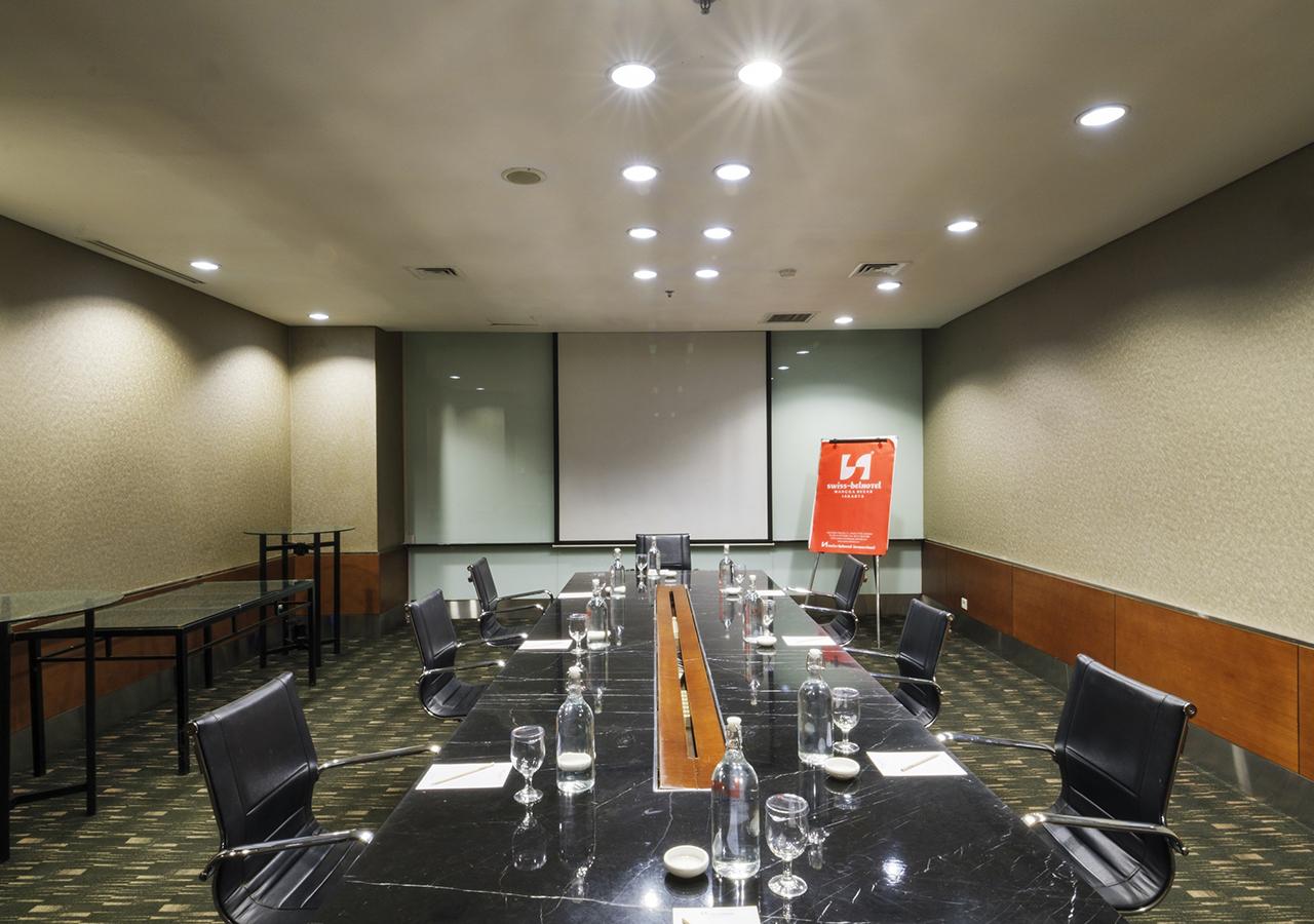 Swiss-Belhotel Mangga Besar Джакарта Екстериор снимка