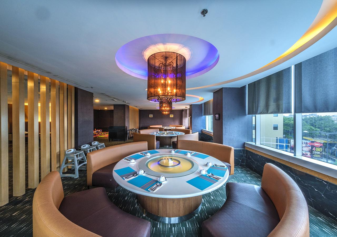 Swiss-Belhotel Mangga Besar Джакарта Екстериор снимка