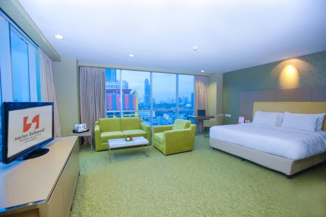 Swiss-Belhotel Mangga Besar Джакарта Екстериор снимка