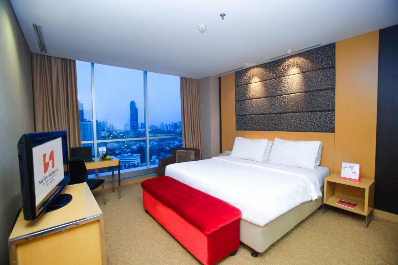 Swiss-Belhotel Mangga Besar Джакарта Екстериор снимка
