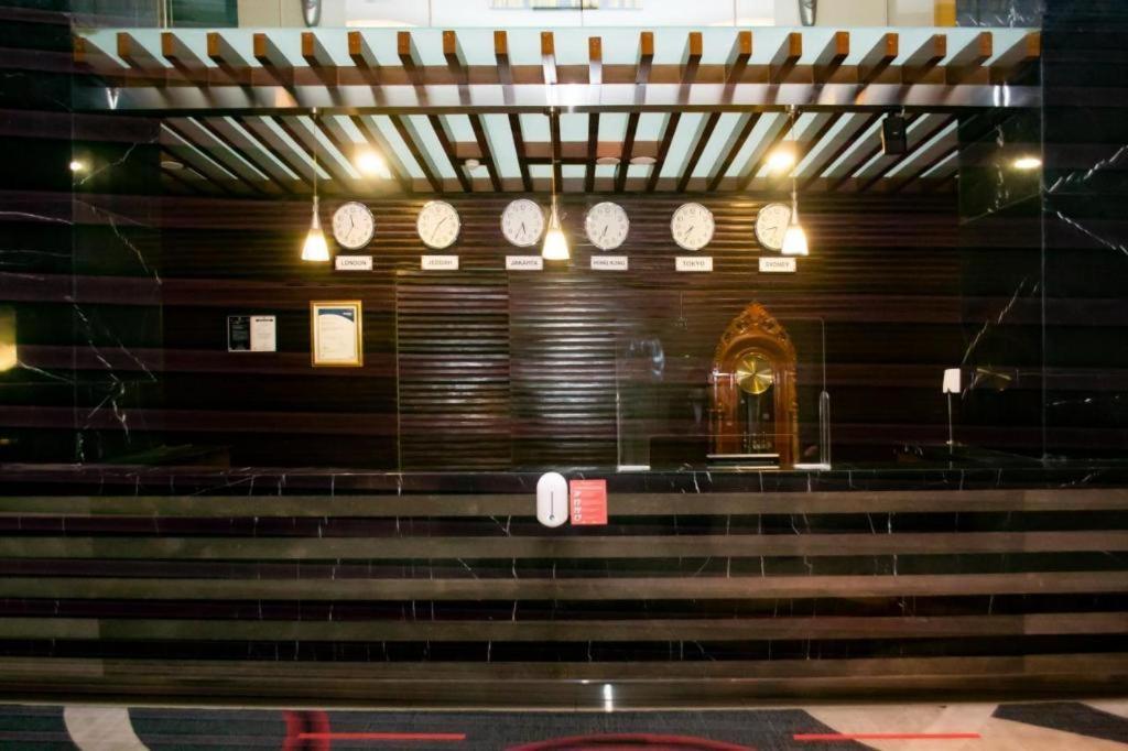 Swiss-Belhotel Mangga Besar Джакарта Екстериор снимка